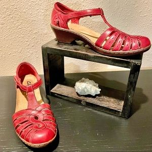 Clark Deep Red Maroon Wendy Tiger leather sandals
